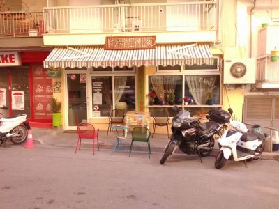 Mitt kafeneion i Thessaloniki.