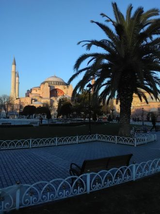 Hagia Sofia sedd från Kabasakal Cad - Dalbastı Sokak.