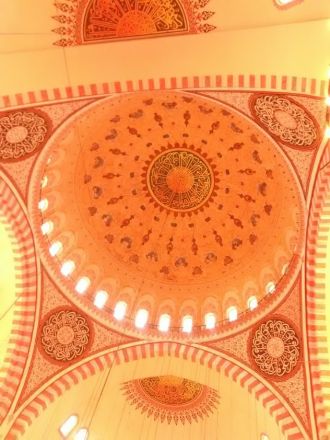 Takmålningar i Süleyman-moskén.
